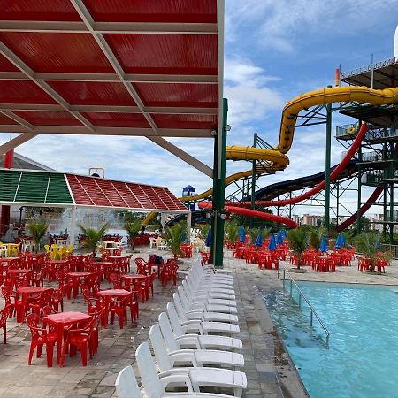 Апартаменти Piazza Diroma C/ Acqua Park - Viaggio Locacoes Por Temporada Калдас-Новас Екстер'єр фото