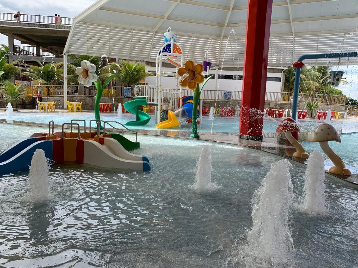 Апартаменти Piazza Diroma C/ Acqua Park - Viaggio Locacoes Por Temporada Калдас-Новас Екстер'єр фото